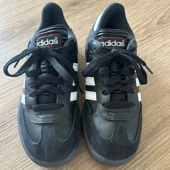 Adidas Samba youth size 4 - Picture 2 of 6